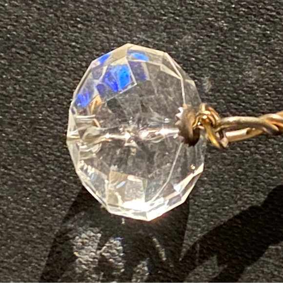 Vintage Earrings/Squatty Lucite Dangle/Twisted Goldtone - Picture 4 of 8